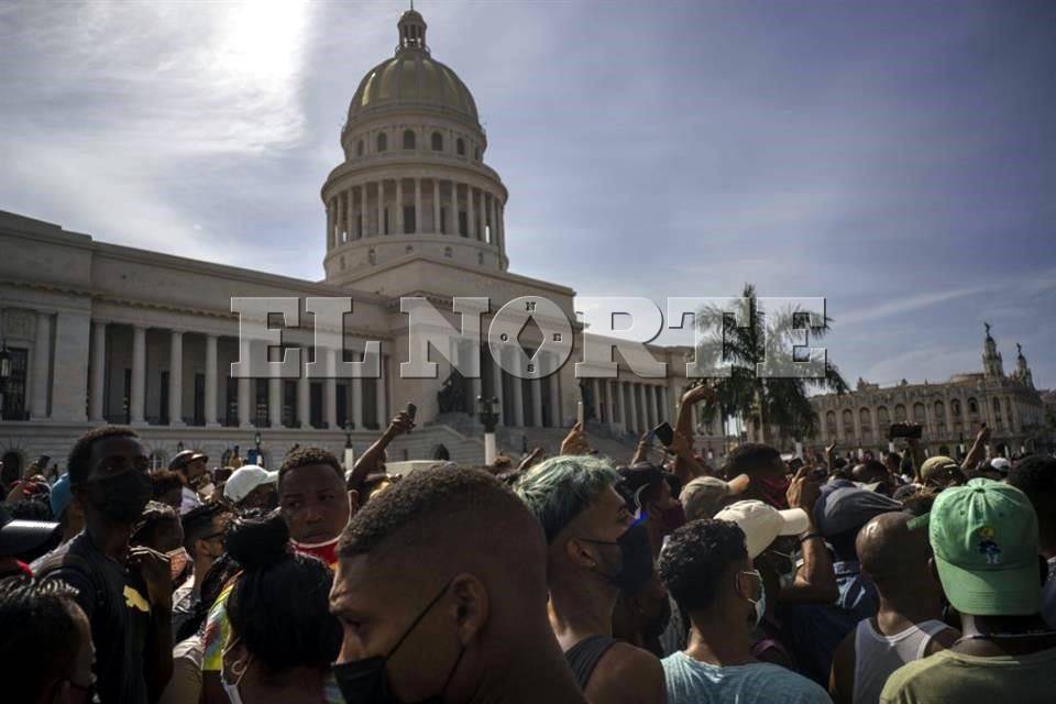 Avala Cuba Castigar Subversión Tras Protestas Masivas