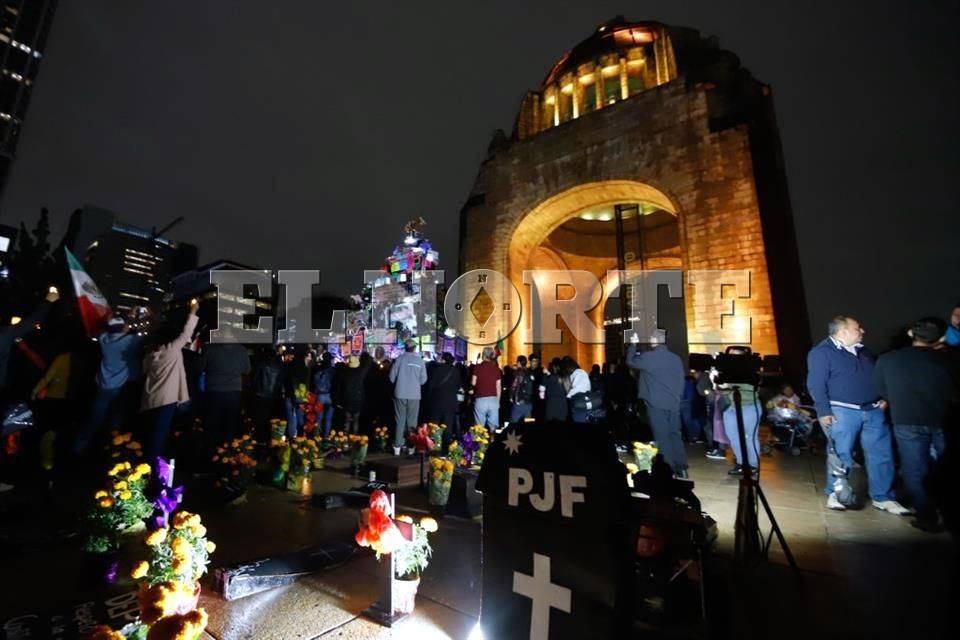 Mexican Laborers Honor Fallen Colleagues with Haunting Day of the Dead Protest