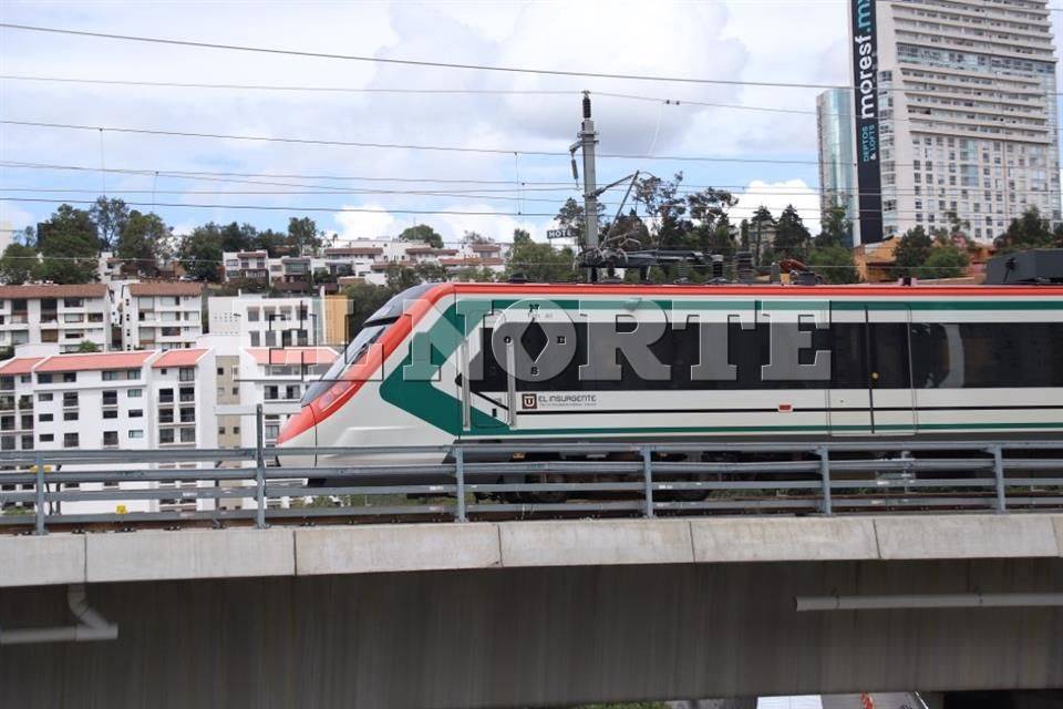 Suspenden servicio en estación Santa Fe por segundo día