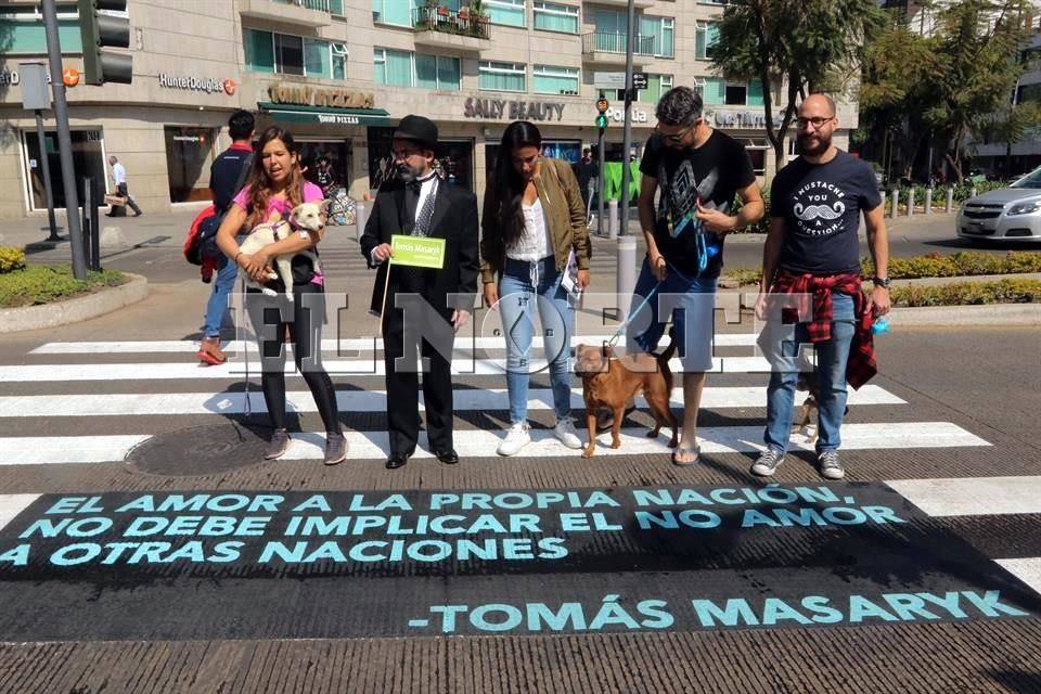 Intervienen cruces peatonales en Polanco